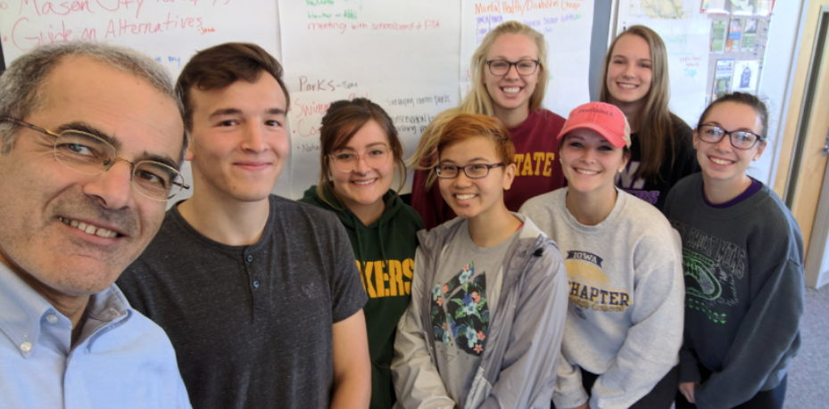 Founding UNI Faculty and Students 
